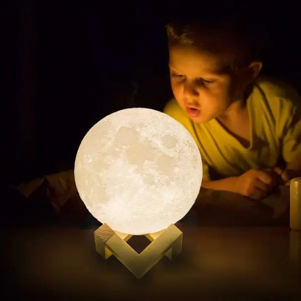 LED лампа луна с дистанционно управление - 3d Moon Lamp » Murzel.bg LED лампа луна