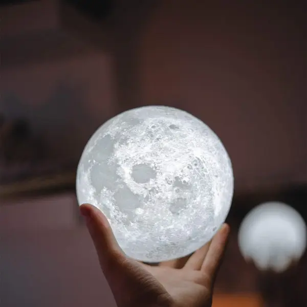 LED лампа луна с дистанционно управление - 3d Moon Lamp » Murzel.bg LED лампа луна