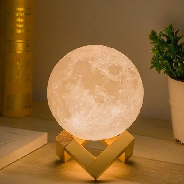 LED лампа луна с дистанционно управление - 3d Moon Lamp » Murzel.bg LED лампа луна