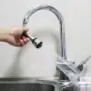 Гъвкав накрайник за чешма - Flexible faucet » Murzel.bg Гъвкав накрайник за чешма - Flexible faucet