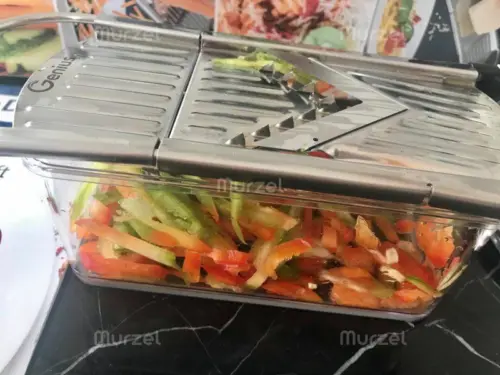 Click to view full screen Кухненско мултифункционално ренде с приставки за плодове и зеленчуци - KitchenGrater photo review
