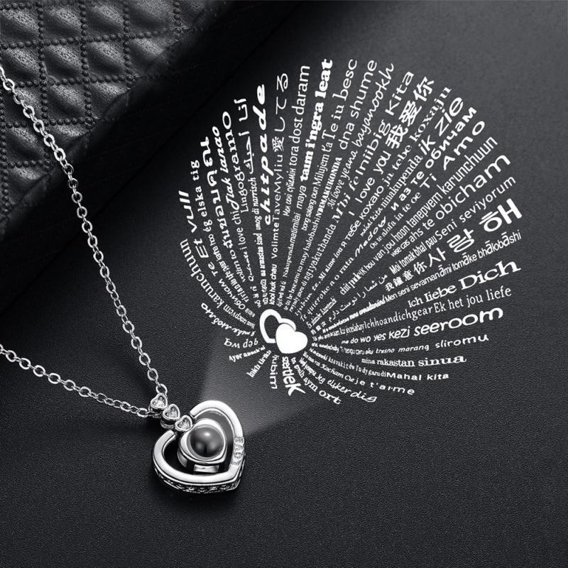 Колие с надпис Обичам те на 100 езика - LoveYouNecklace » Murzel.bg Колие с надпис Обичам те на 100 езика - LoveYouNecklace