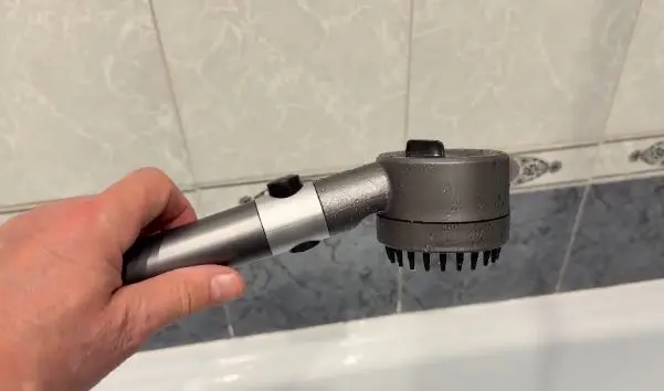 Click to view full screen Душ слушалка с масажна четка, преносима душ глава с 3 режима на пръскане и многофункционален масаж - ShowerMassageBrush photo review