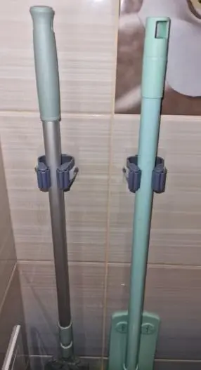Click to view full screen Държач за моп без пробиване, самозалепваща щипка за моп и метла - Broom ClipMop photo review